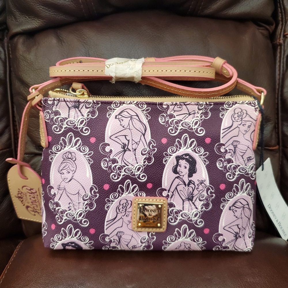 Disney Dooney & Bourke 2015 Princess 1/2 Marathon